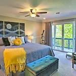 Charming Chattanooga Home With Downtown Views!