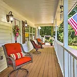 Secluded Chattanooga Getaway With Deck And Yard!