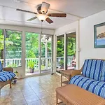 Secluded Chattanooga Getaway With Deck And Yard!