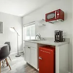 01 The Eames Suite - A Pmi Scenic City Vacation Rental