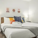 03 The Knoll Room - A Pmi Scenic City Vacation Rental