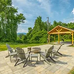 03 The Knoll Room - A Pmi Scenic City Vacation Rental