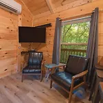 Celina Cabin Nature Cabin Near Downtown Chattanooga