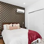 South Side Modern - Downtown Living - Amazing Location