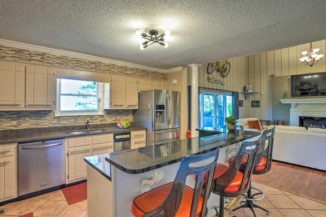 Charming With Downtown Views! Holiday home *