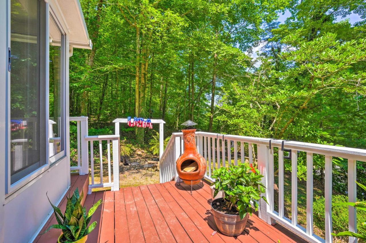Secluded Getaway With Deck And Yard! Holiday home *