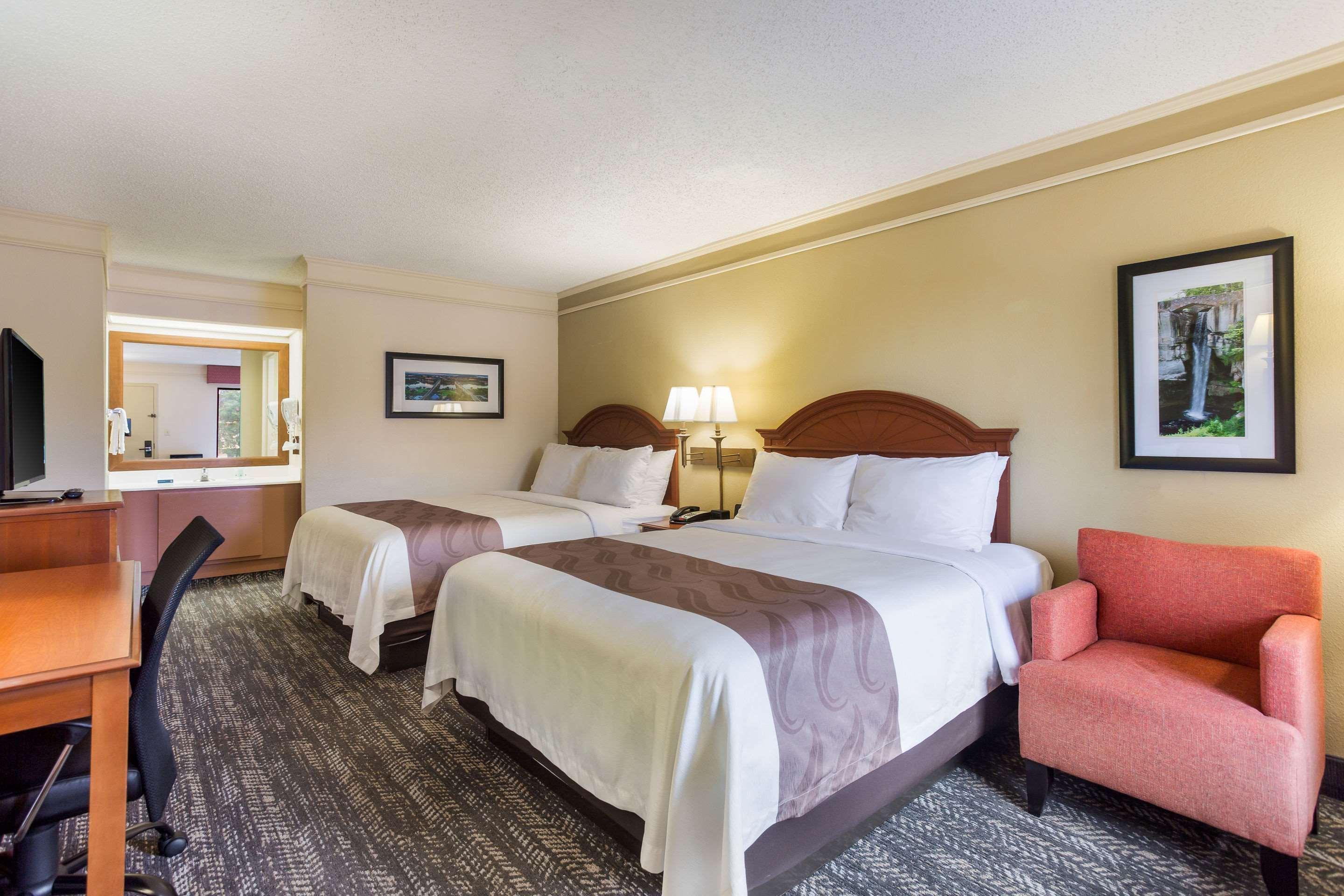 Quality - Hamilton Place Hotel