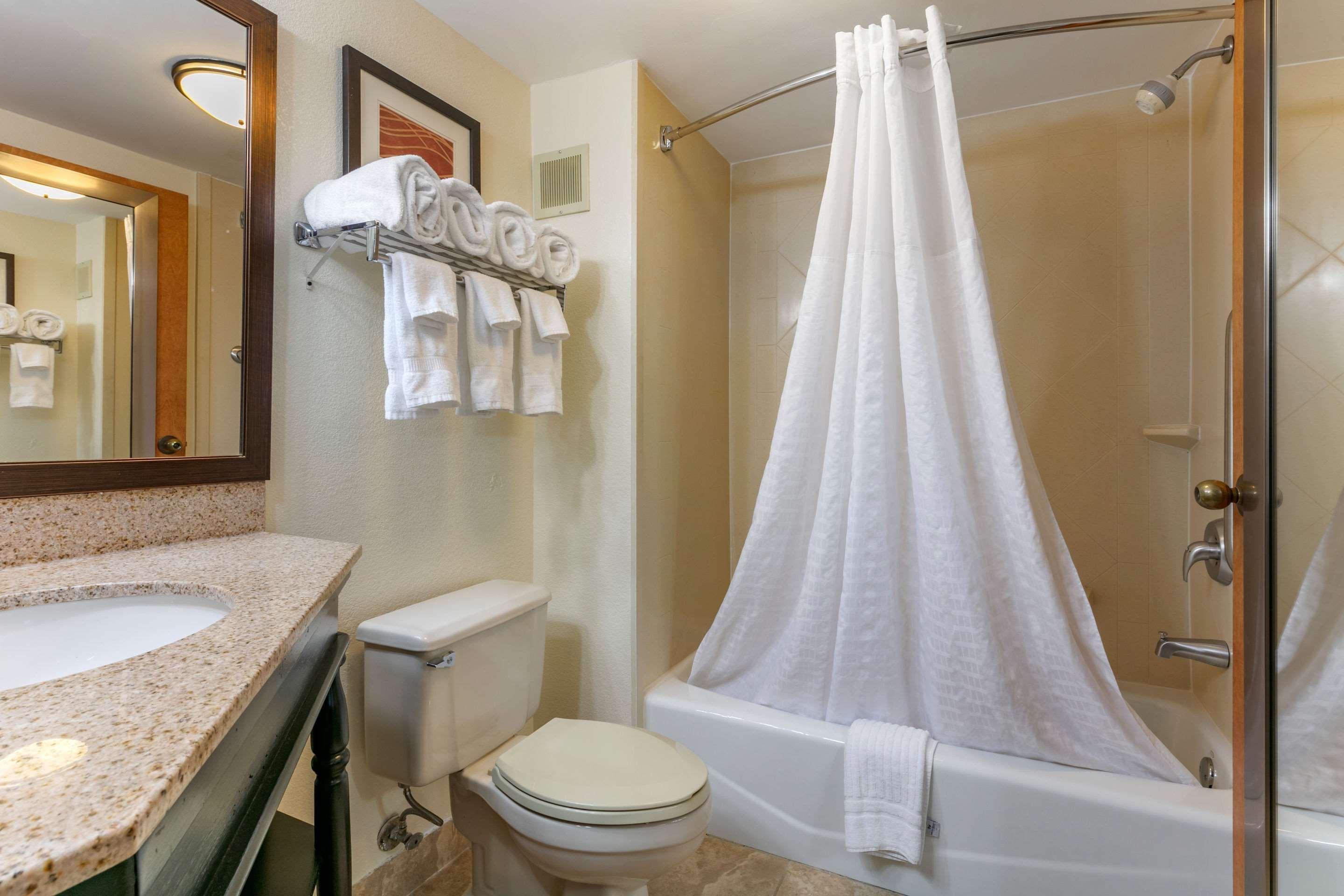 Comfort Downtown 3*