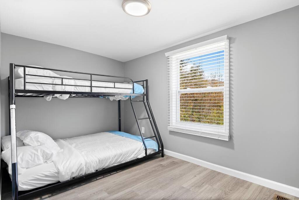 Holiday home Pet Friendly & Great Outdoor Space Close To Downtown Chattanooga