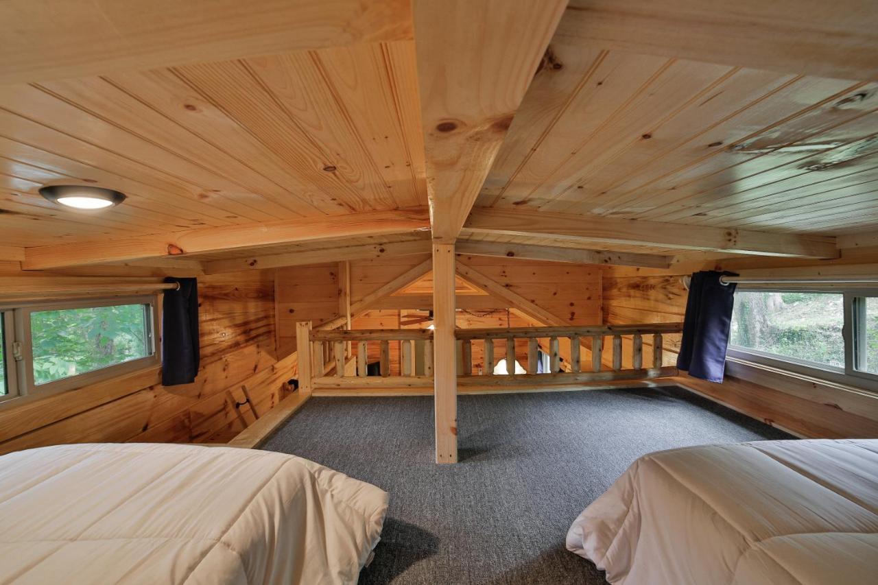 Holiday home Eliza Cabin Nature Nested Tiny Cabin W Hot Tub