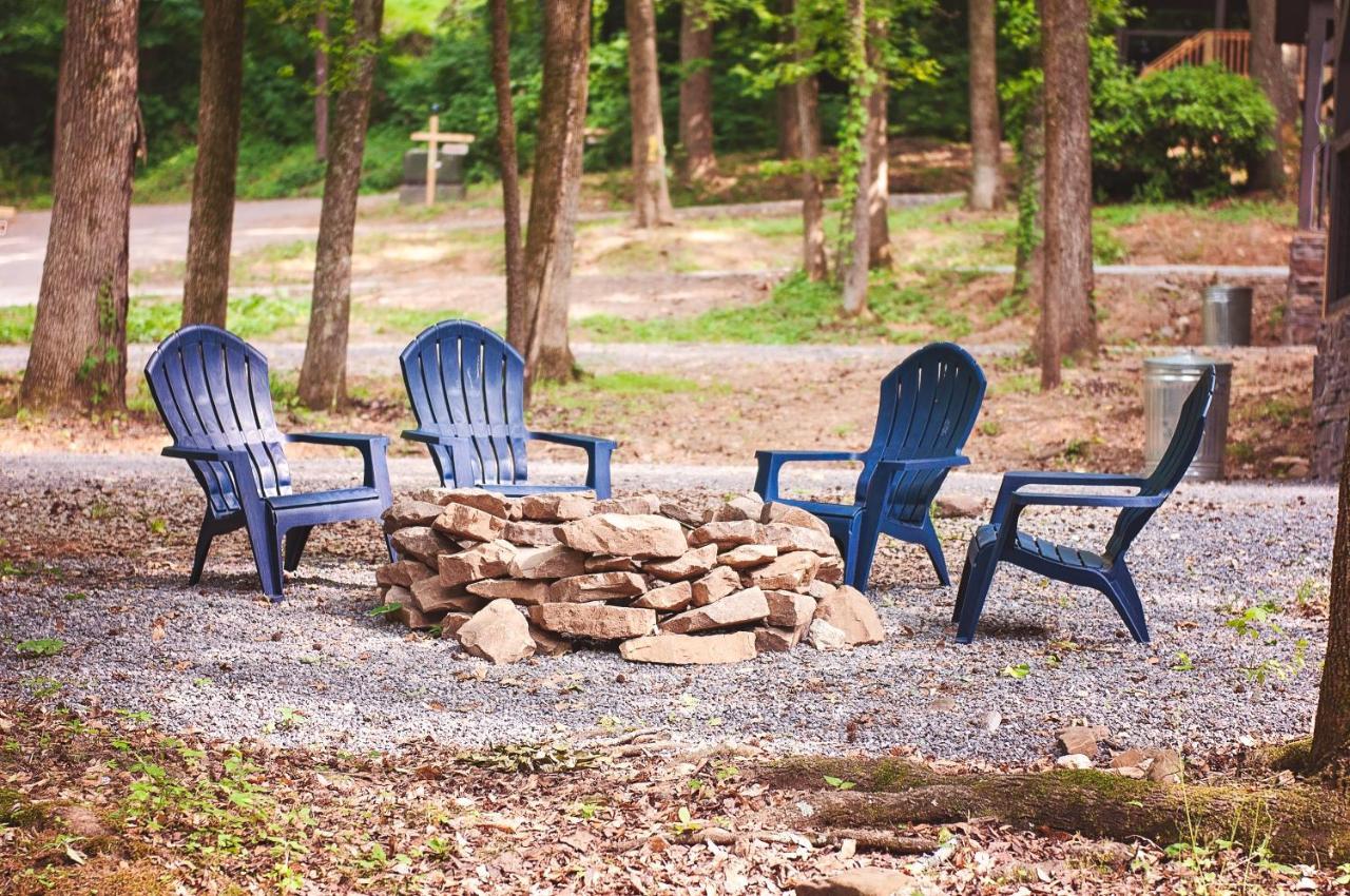 Holiday home Eliza Cabin Nature Nested Tiny Cabin W Hot Tub *