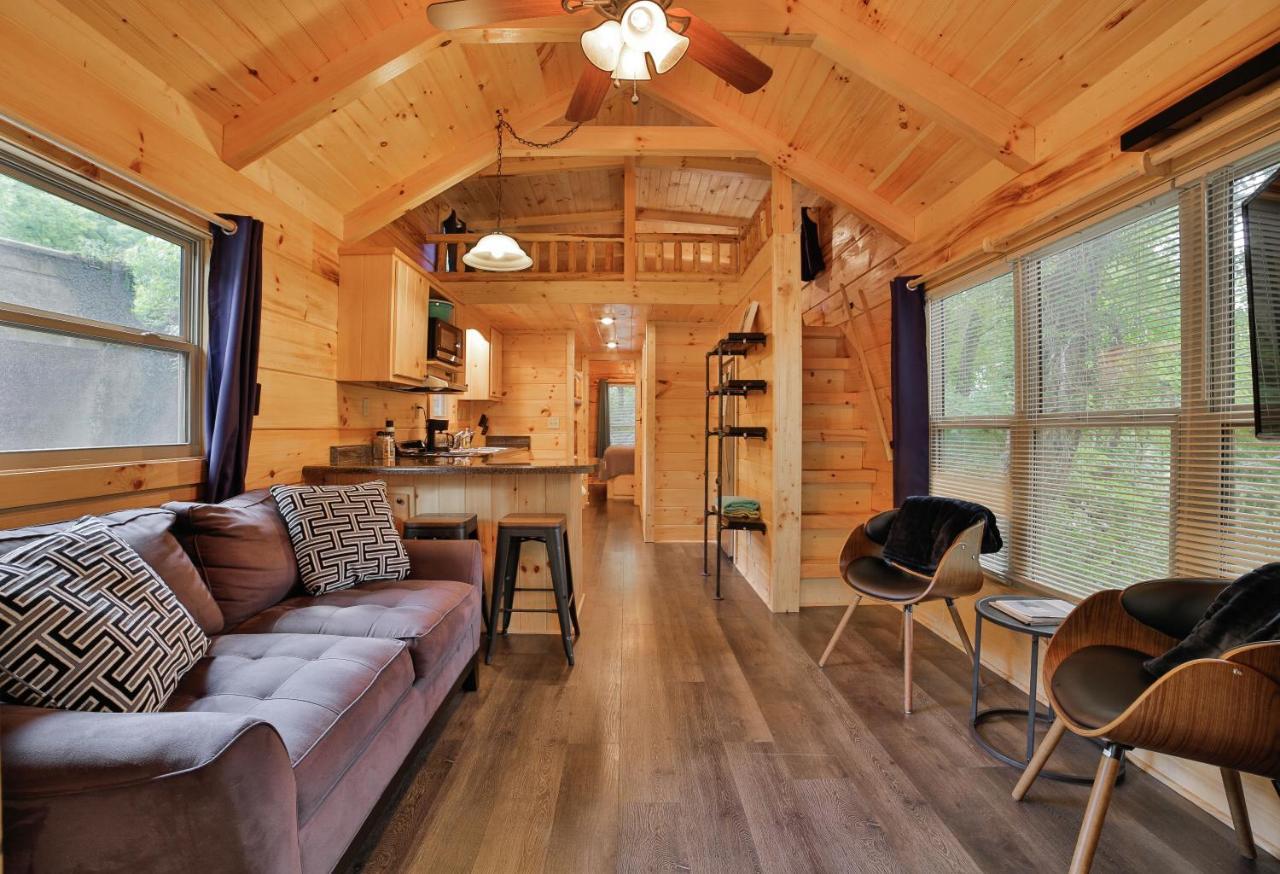 Eliza Cabin Nature Nested Tiny Cabin W Hot Tub Chattanooga