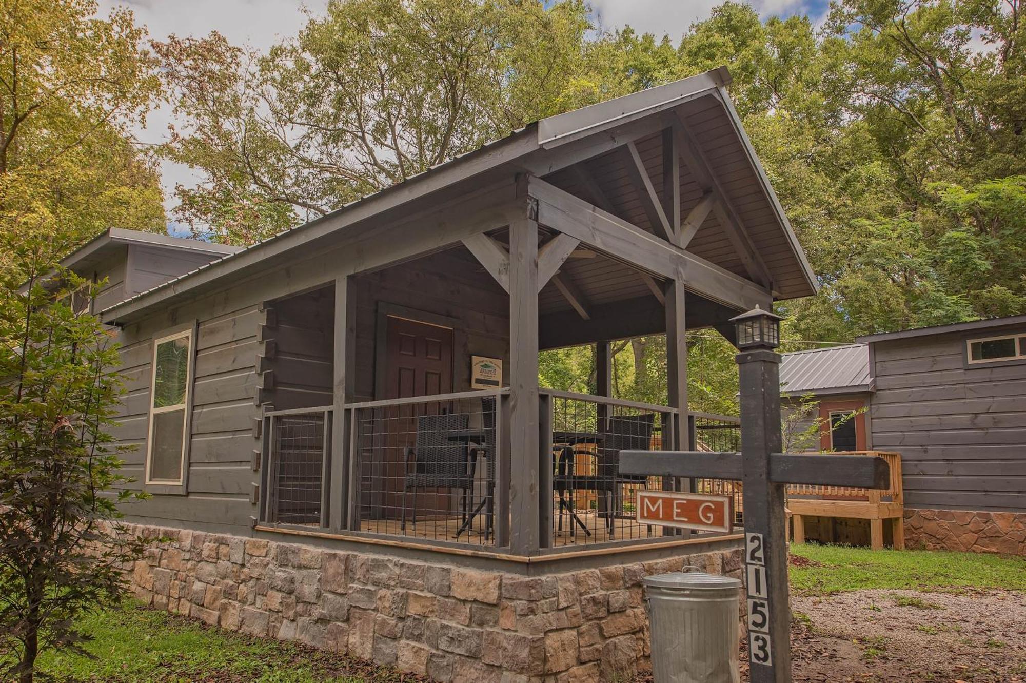Meg Tiny Rustic Comfort On Lookout Mtn Holiday home Chattanooga