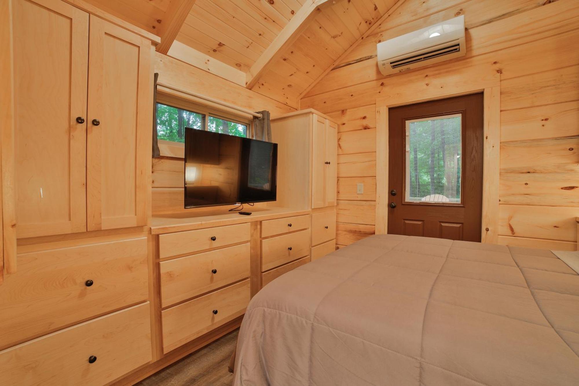 Nana Tiny Log Comfort In Rustic Bliss *