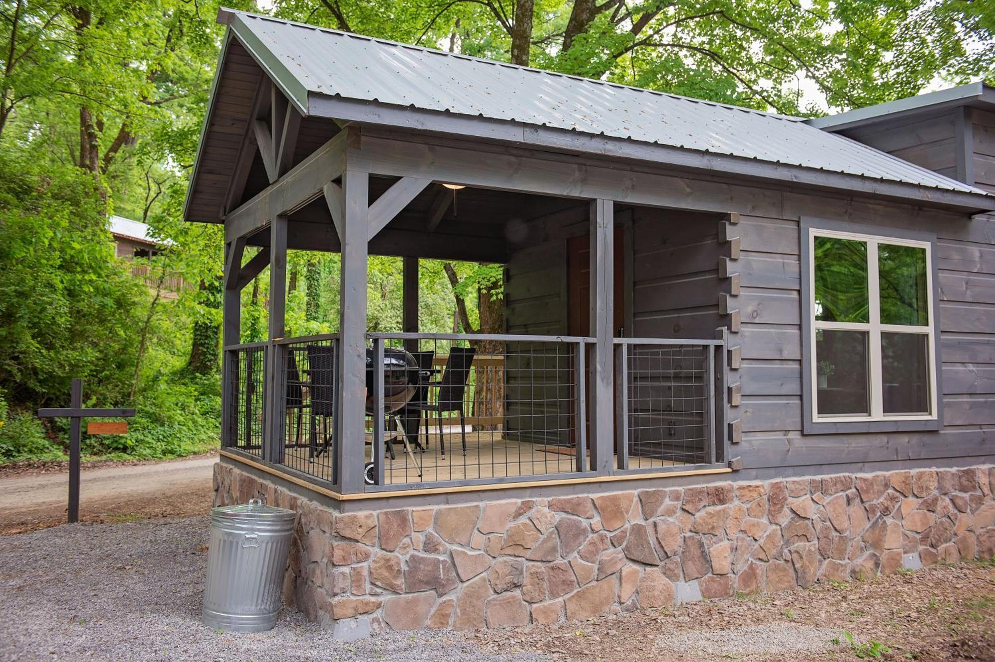 Jake Luxury Hot Tub Near Downtown * Chattanooga