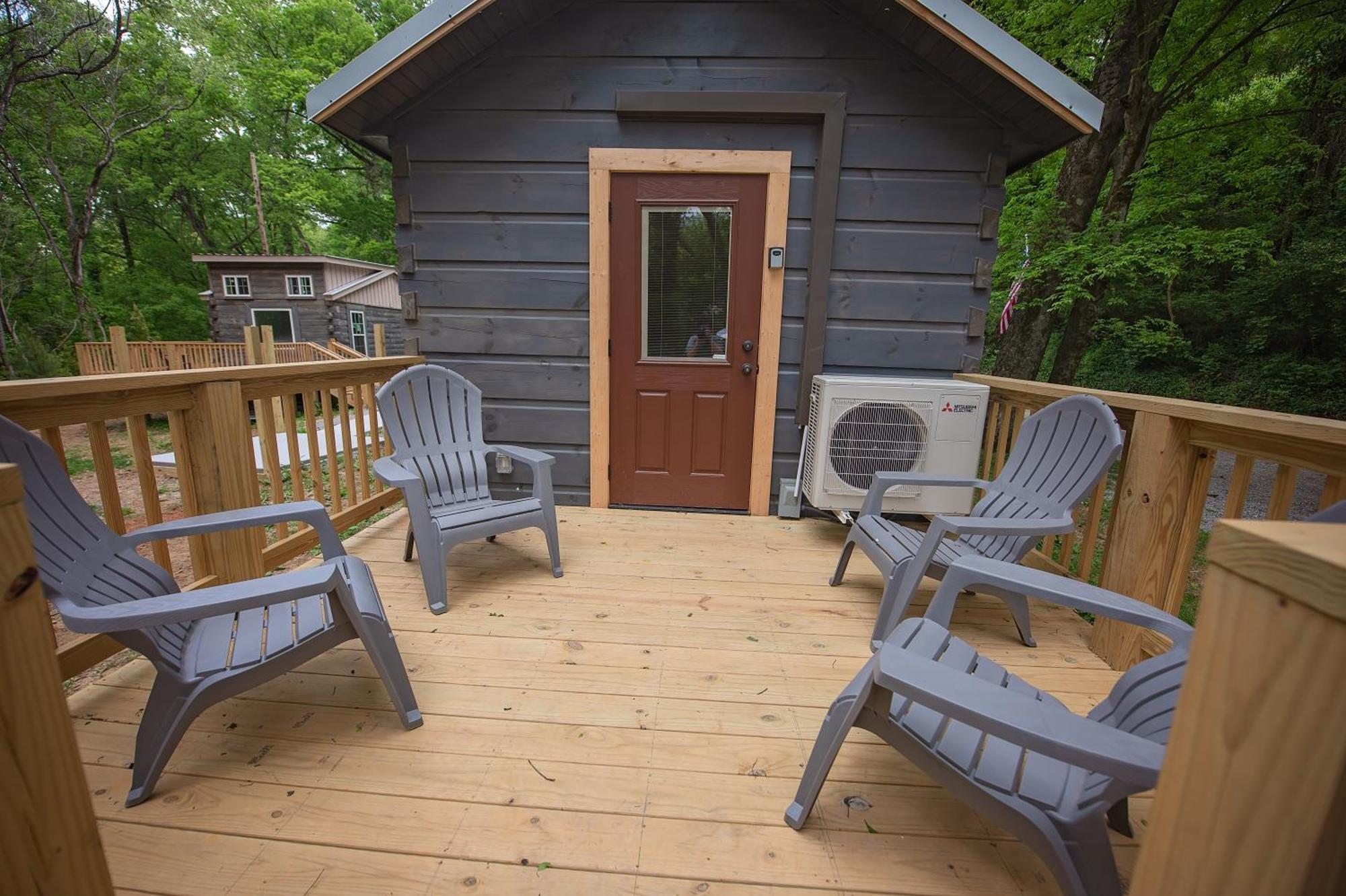 Jake Luxury Hot Tub Near Downtown Holiday home Chattanooga