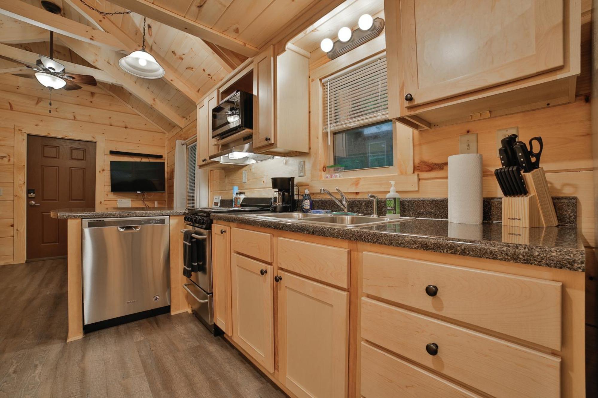 Holiday home Jake Luxury Hot Tub Near Downtown *