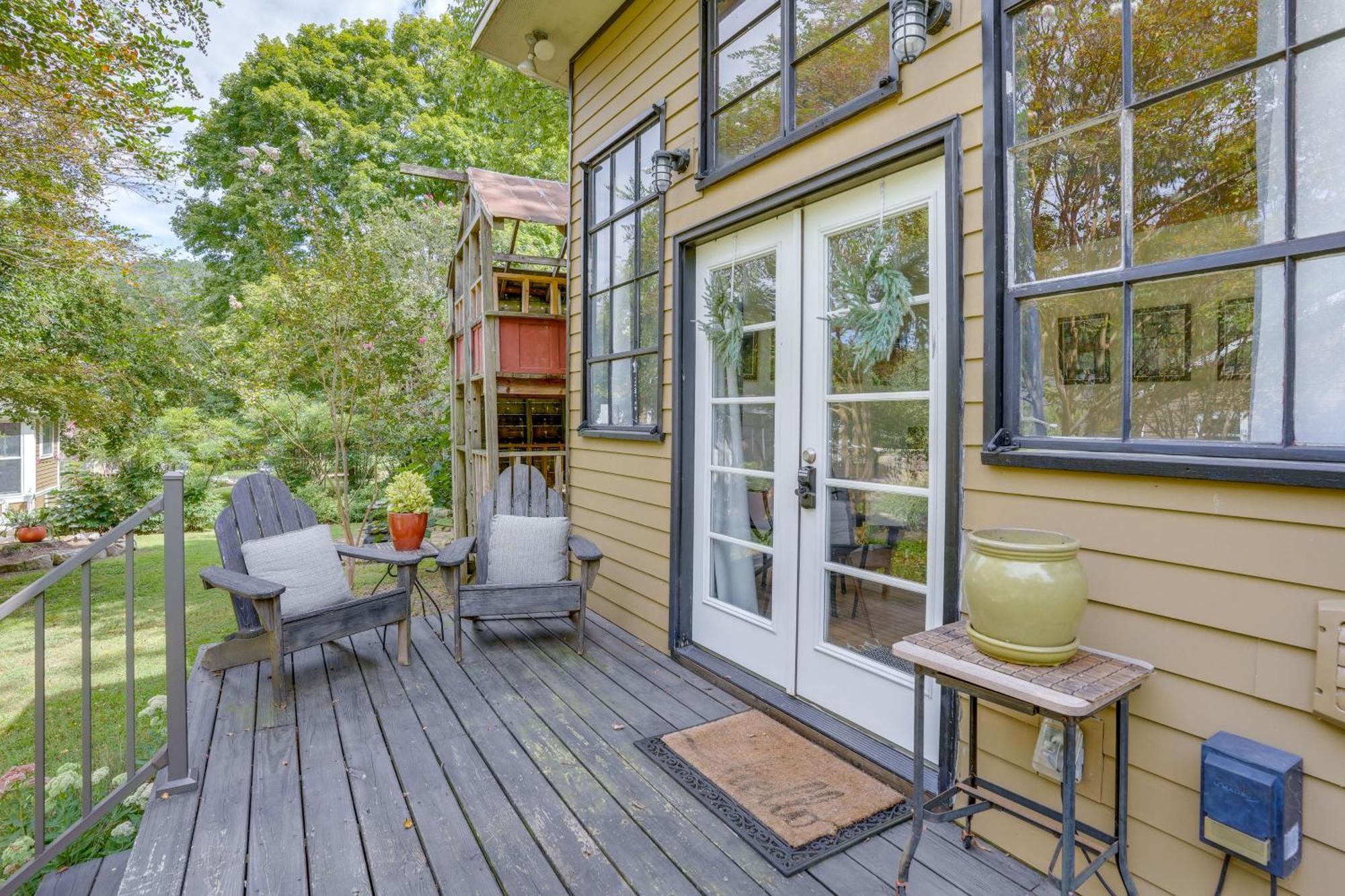 Cozy Artists 3 Mi To Lookout Mtn! Apartment *