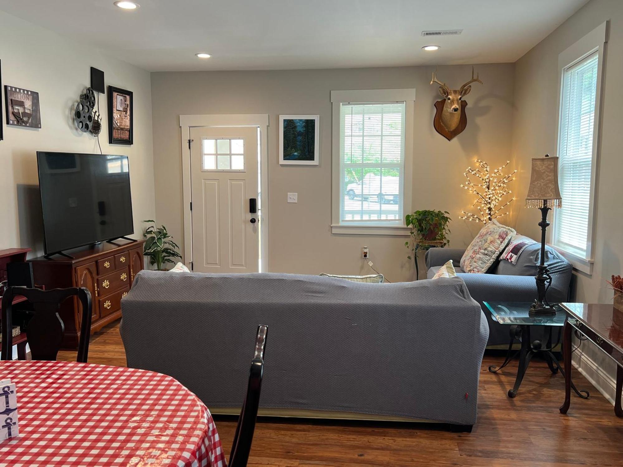 Relaxing House At Downtown Apartment *