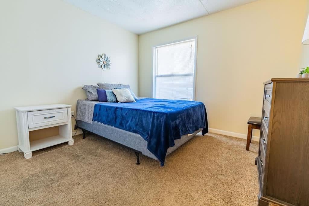 Apartment 2-bed, 2-bath Living Experience *