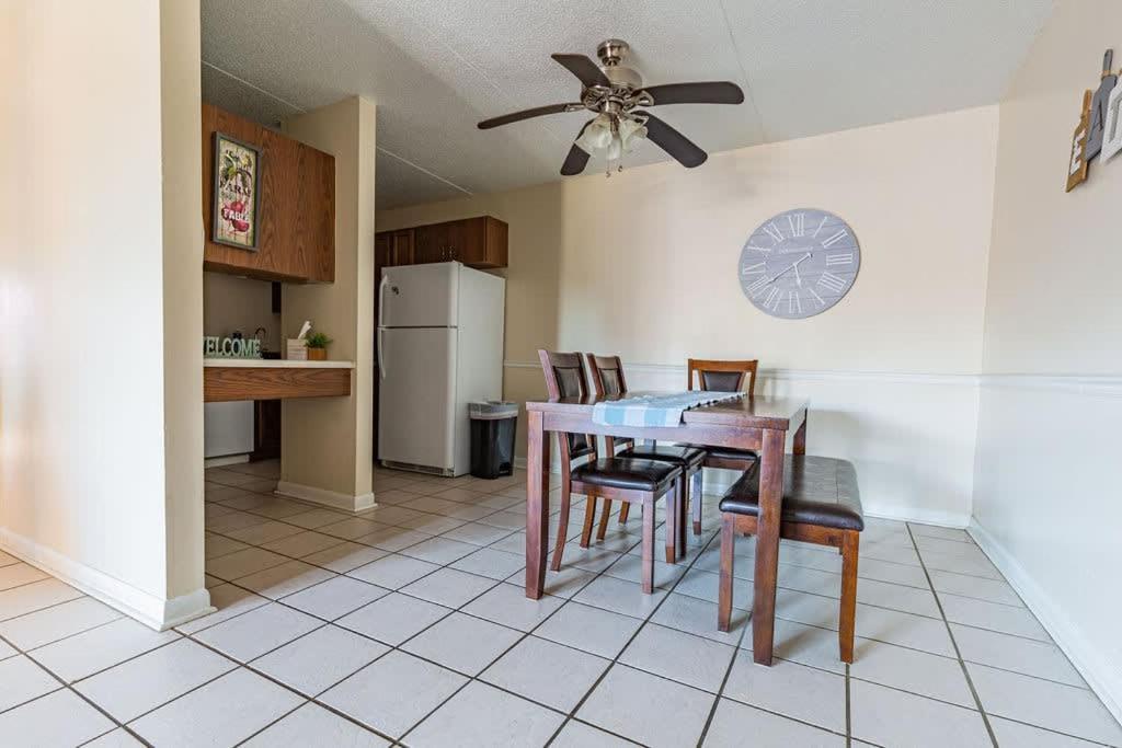 2-bed, 2-bath Living Experience Apartment *