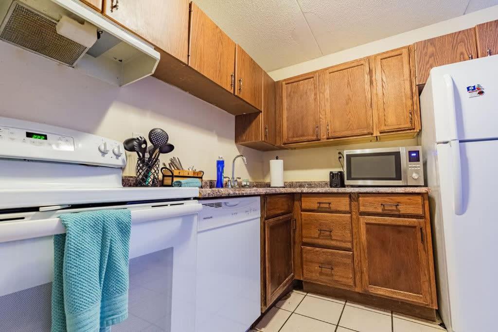 2-bed, 2-bath Living Experience *