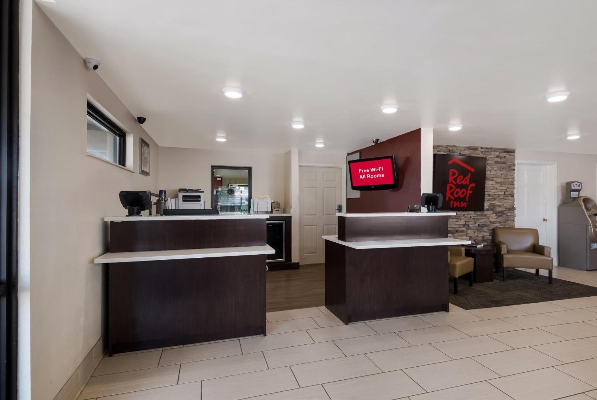 Motel Red Roof - Hamilton Place 2*