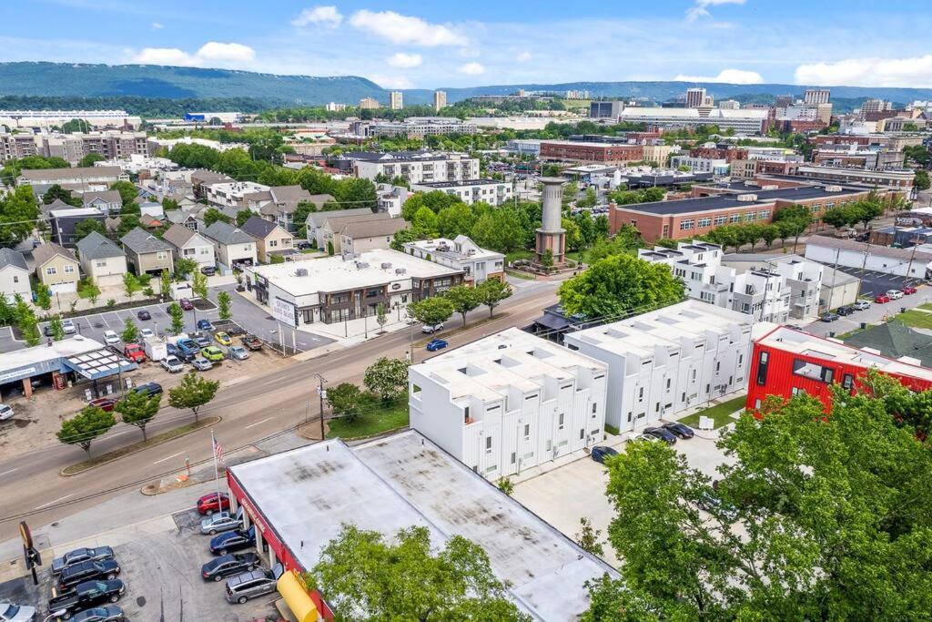South Side Modern - Downtown Living - Amazing Location *