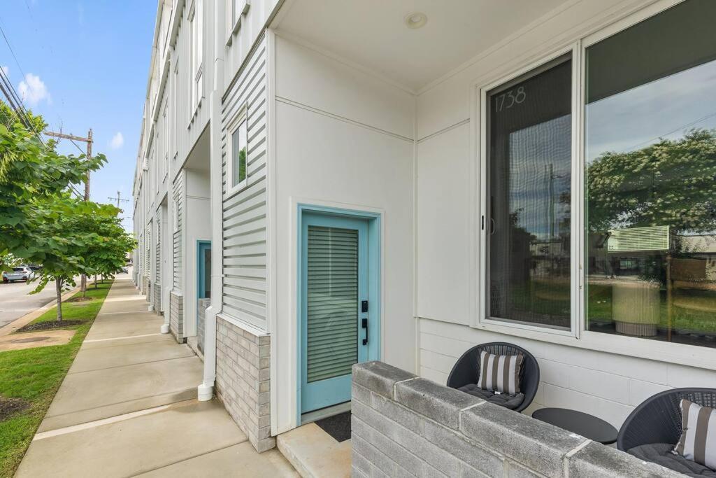 South Side Modern - Downtown Living - Amazing Location