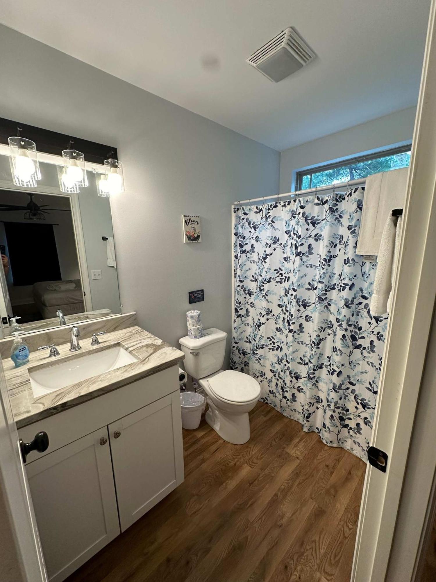 Crafty On Hoyt- Renovated Craftsman 15 Mins From Downtown Holiday home Chattanooga