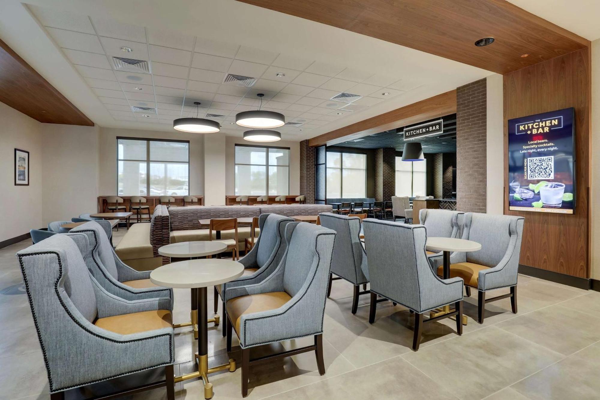 Drury Plaza Hamilton Place Hotel