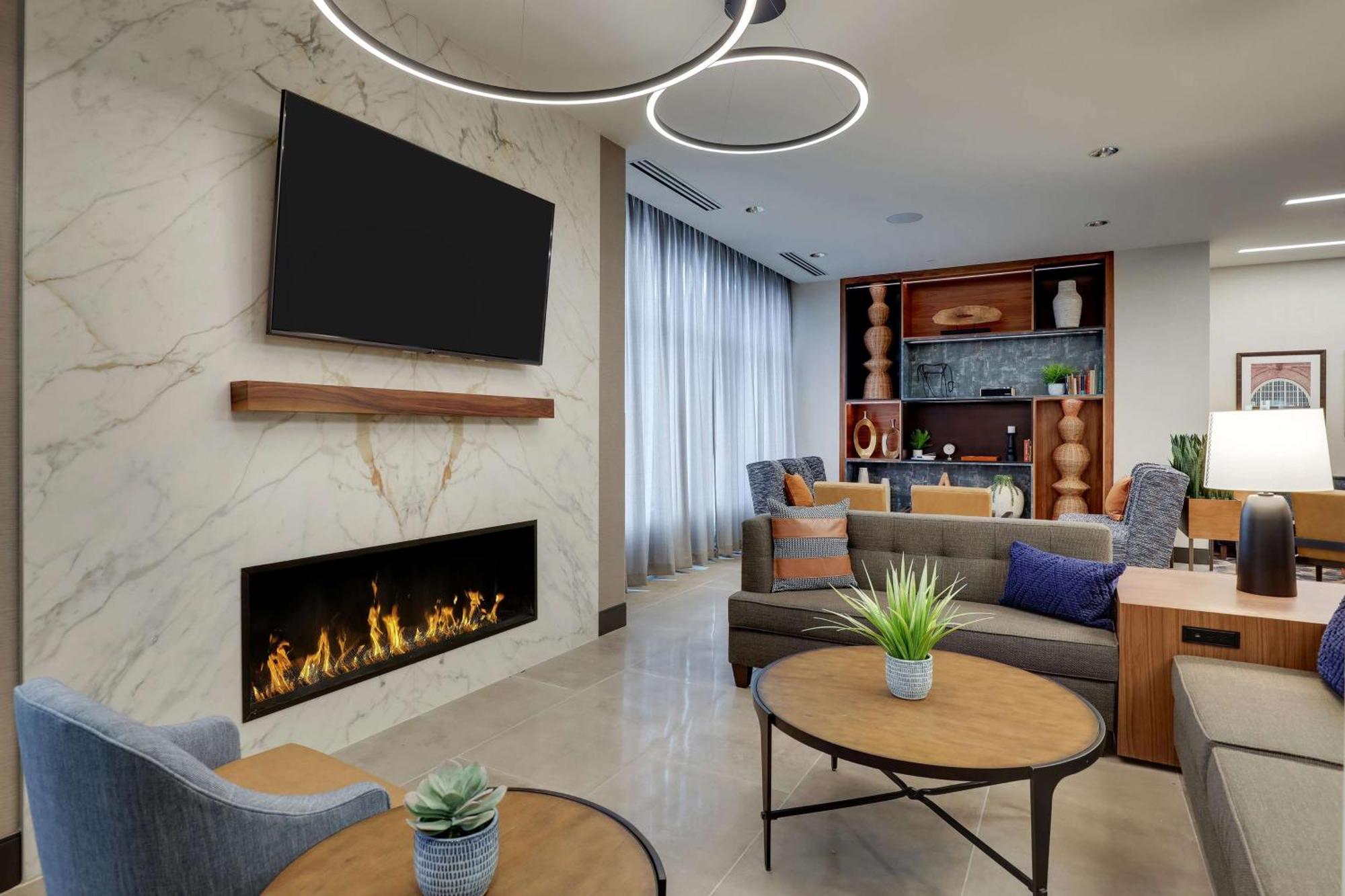 Hotel Drury Plaza Hamilton Place