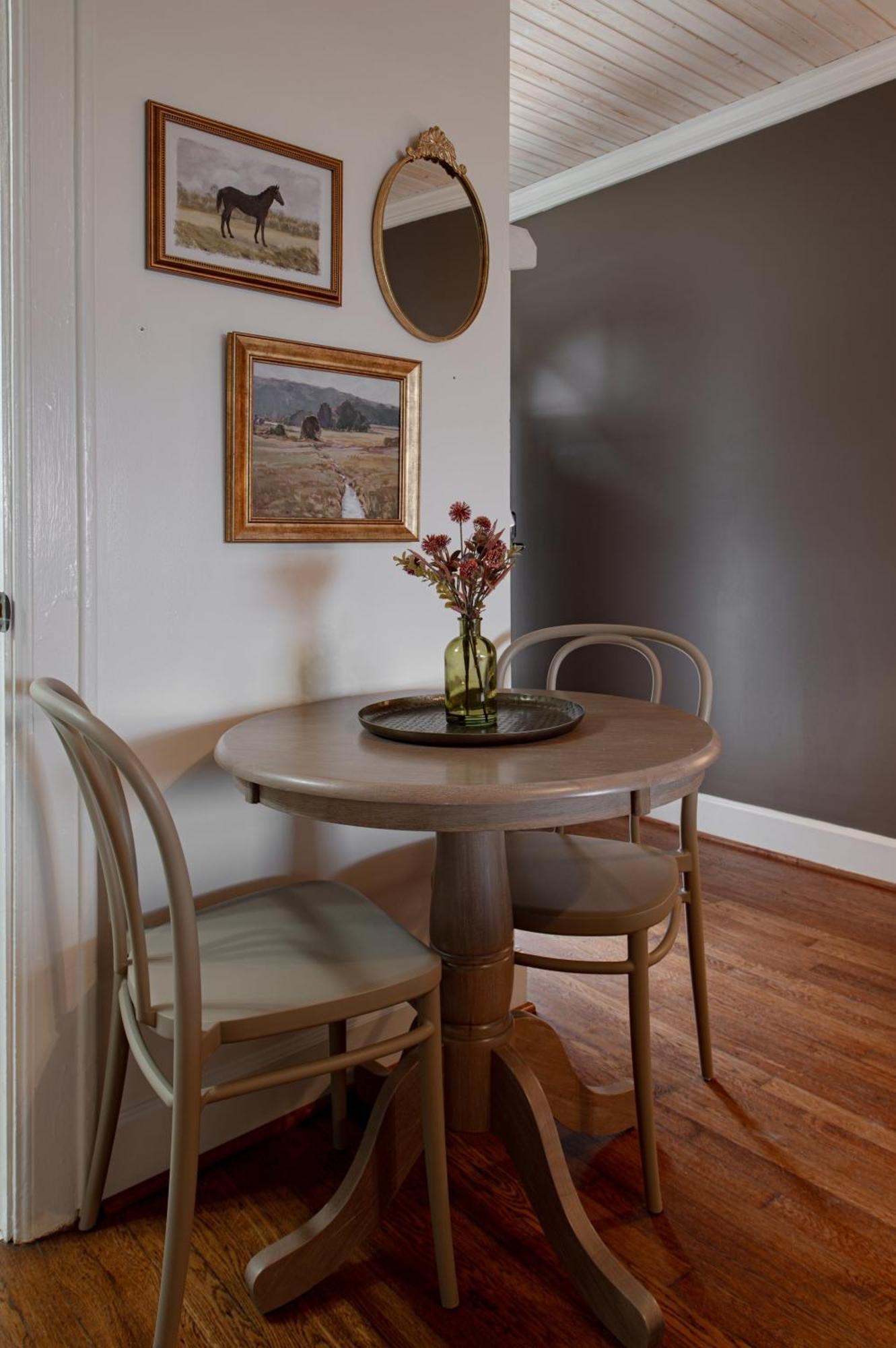 Inn Historic Riverview Three