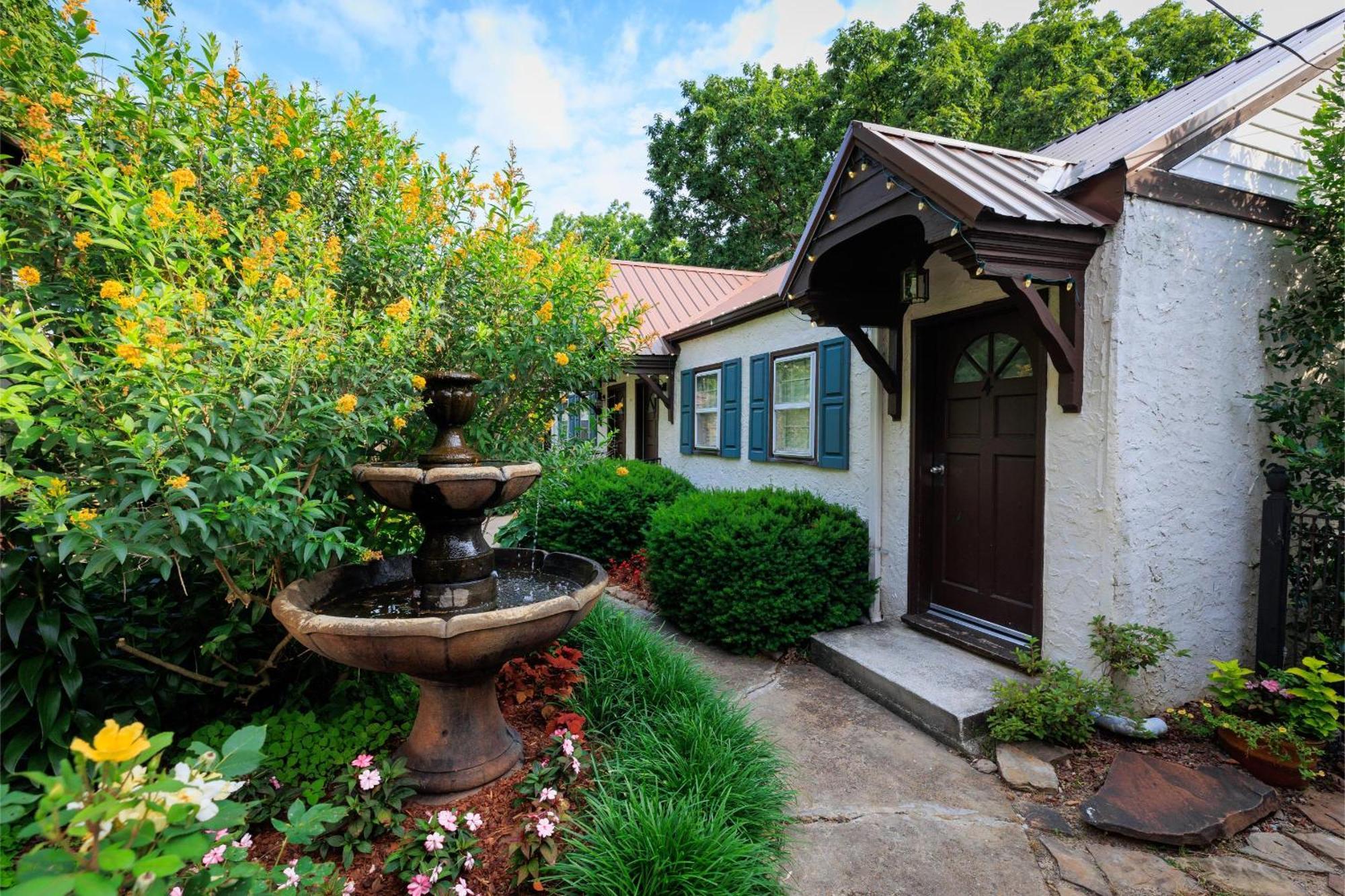Historic Riverview Eight * Chattanooga