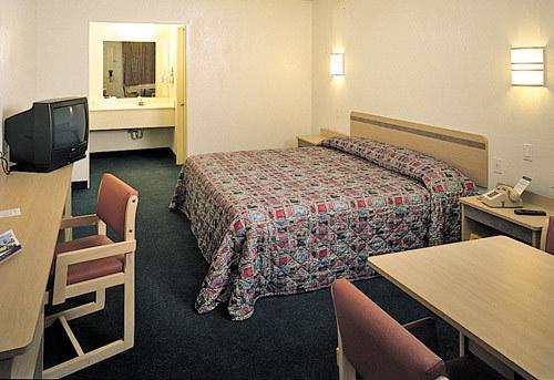 6 East Hotel