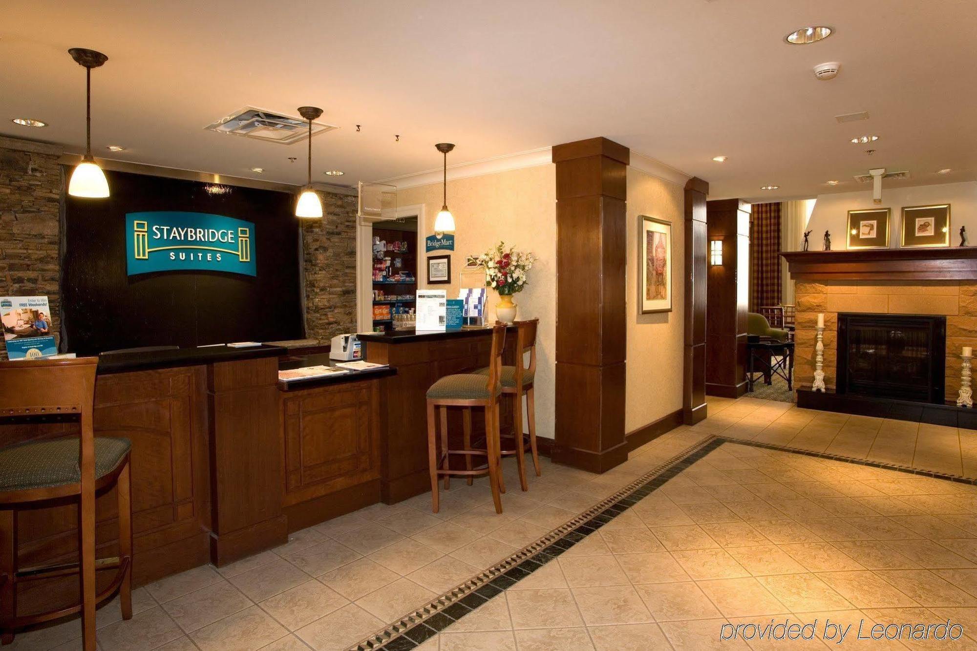 Staybridge Downtown - Convention Center By Ihg