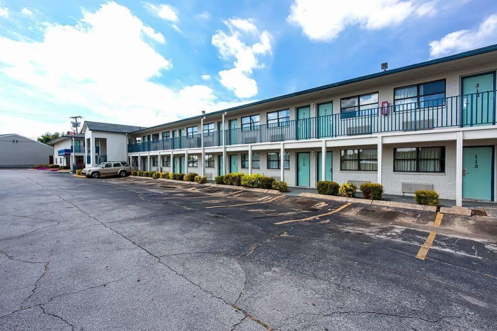 6 East Chattanooga