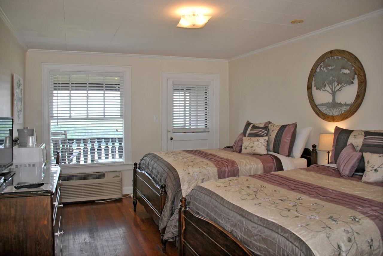 Riverview 3*