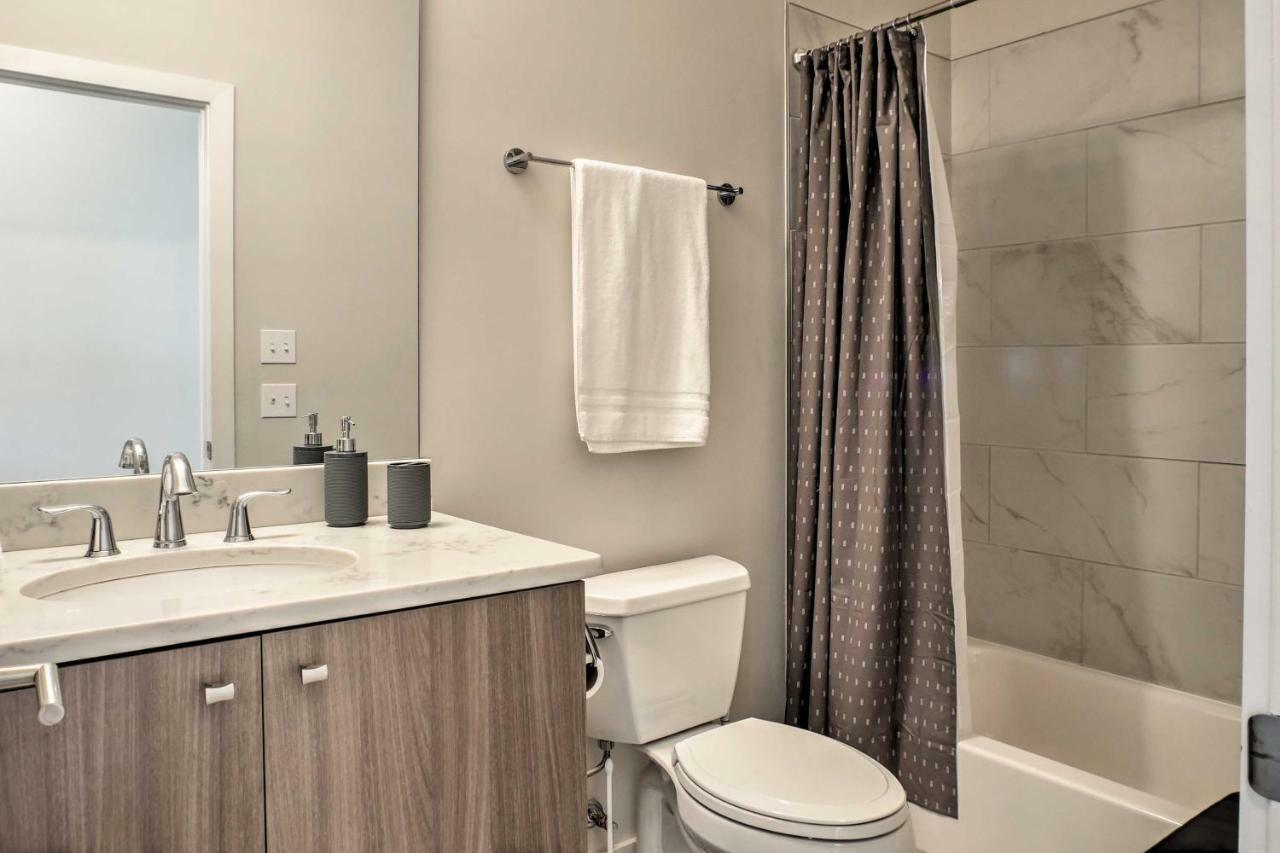 Cityscape 1 - Sleeps 7 Apartment