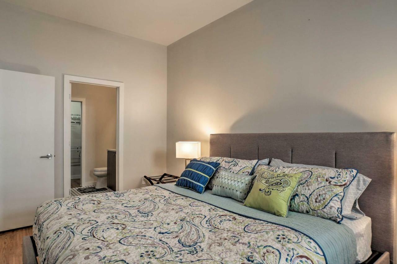 Apartment Cityscape 1 - Sleeps 7 *