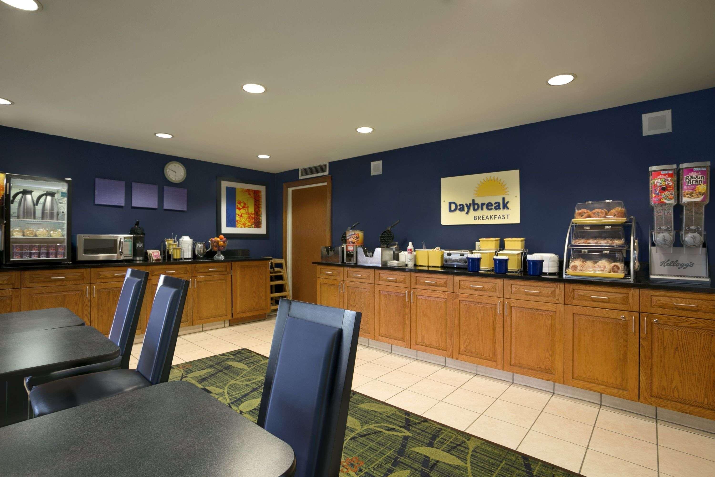 Days By Wyndham Chattanooga/hamilton Place 2*