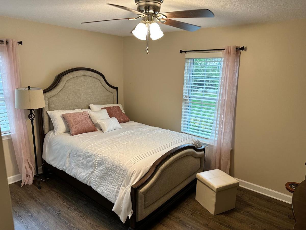 Brookwood Holiday home