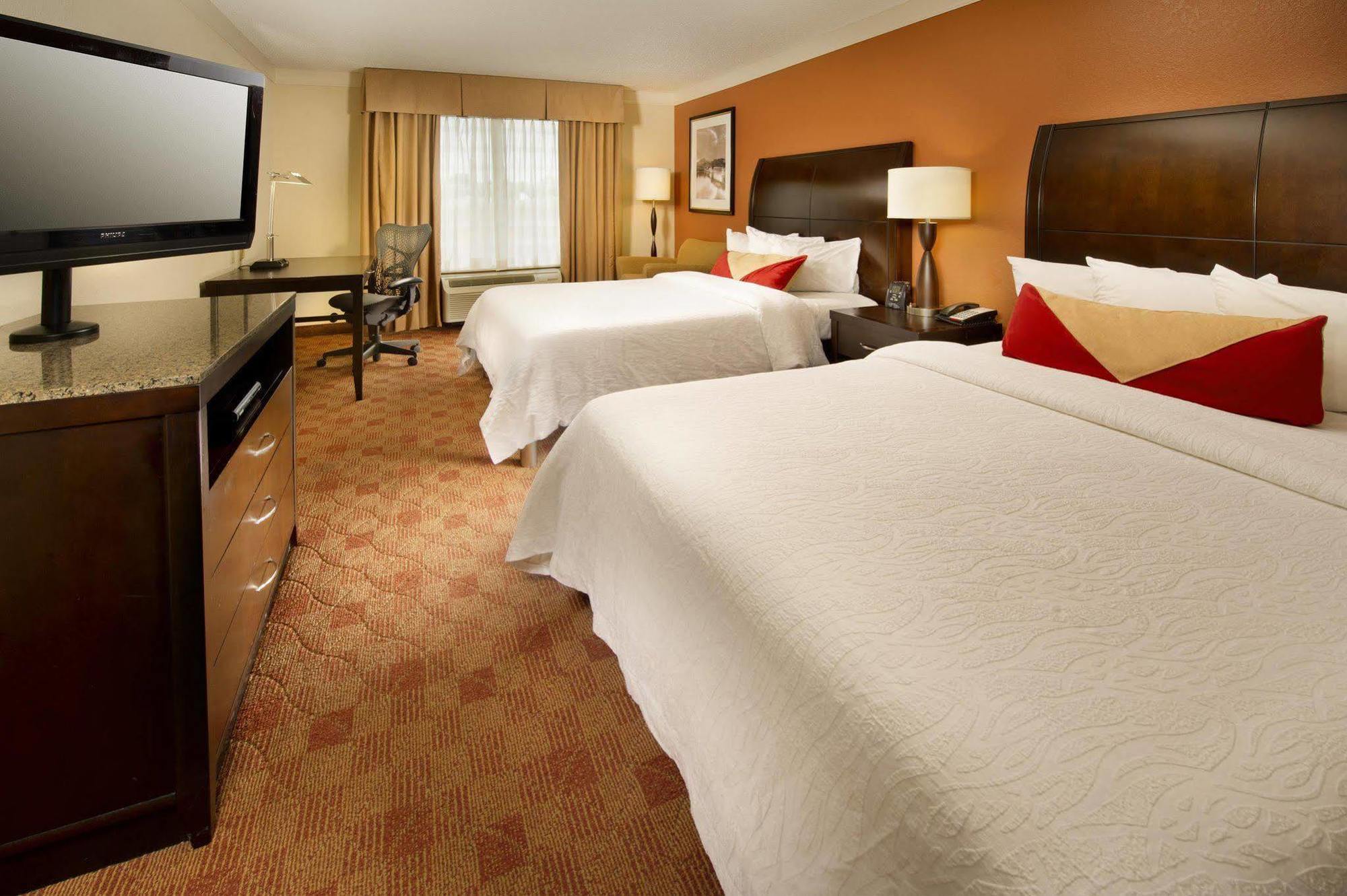 Hilton Garden Downtown Hotel 3*