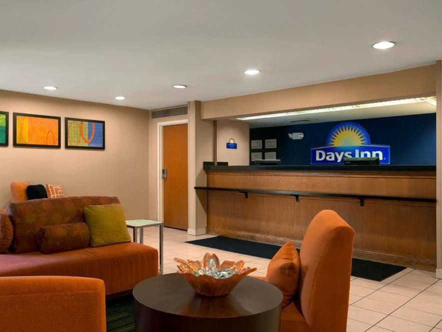 Days By Wyndham Chattanooga/hamilton Place Motel